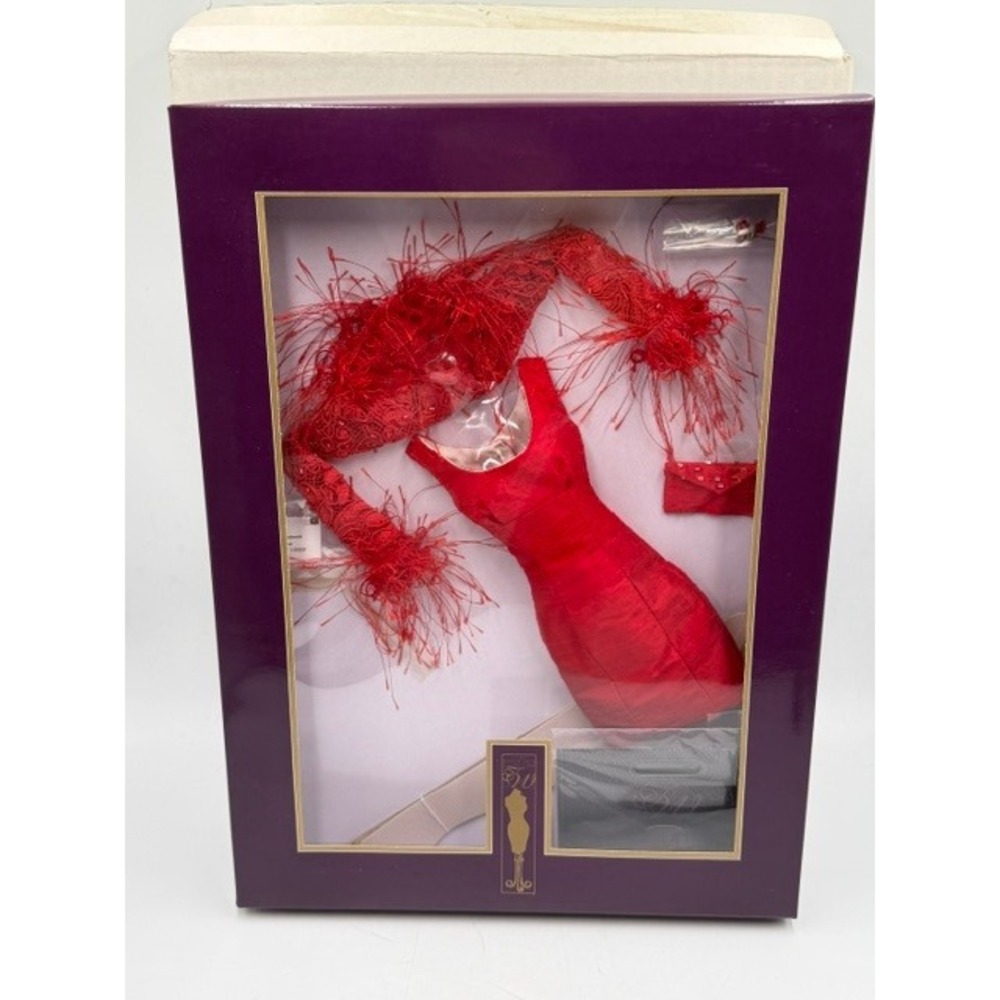Robert Tonner Gallery Soiree Red Fashion Outfit Set 16" 99812 NIB